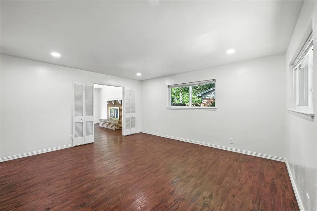 525 Salem Drive