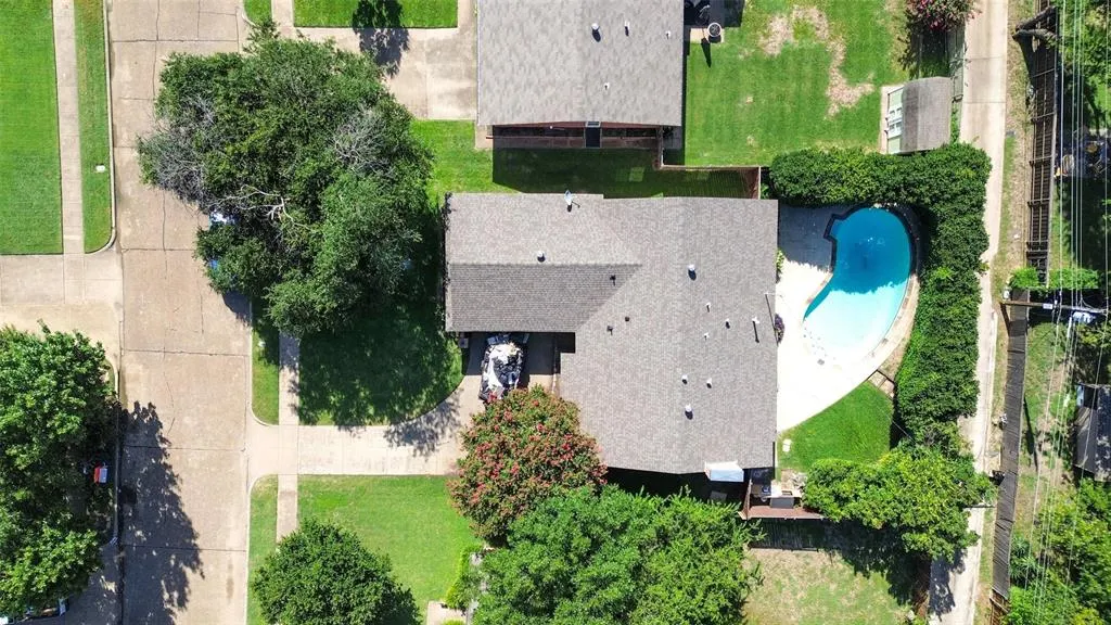 525 Salem Drive