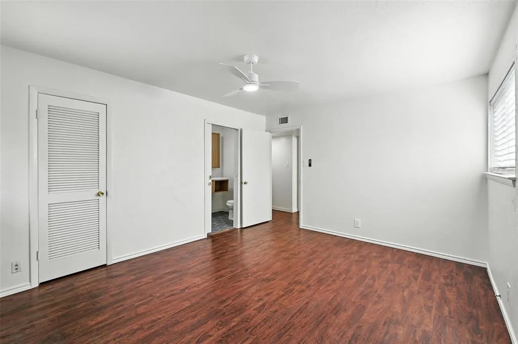 525 Salem Drive
