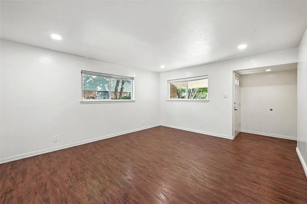 525 Salem Drive