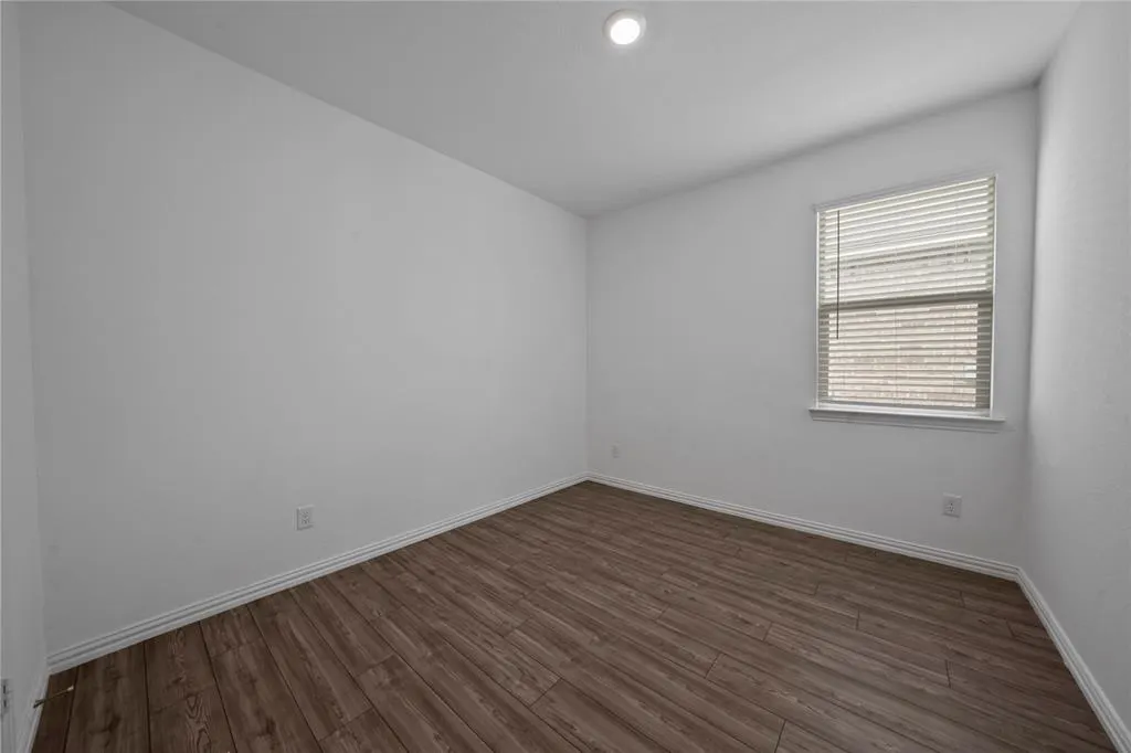 7109 Dandelion Road