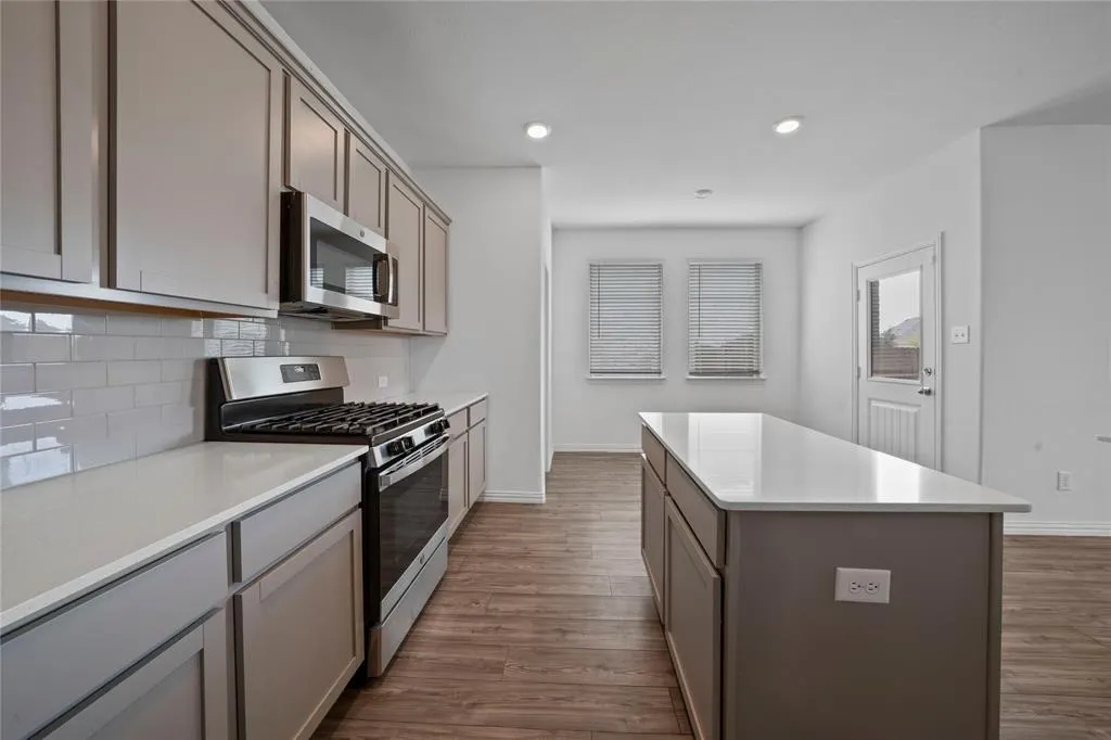 7109 Dandelion Road