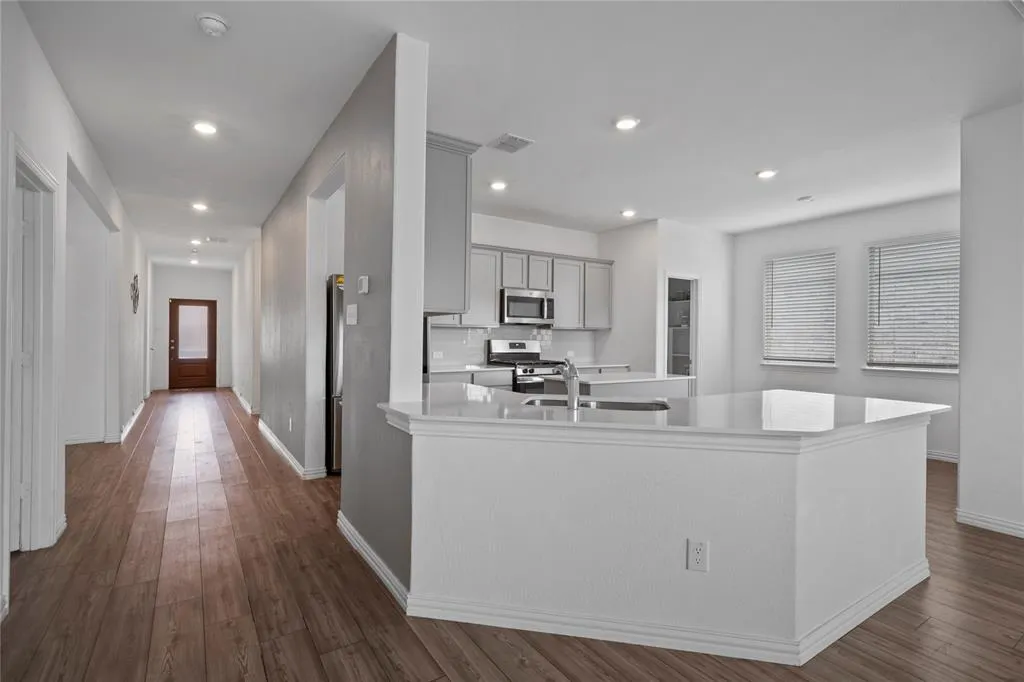 7109 Dandelion Road