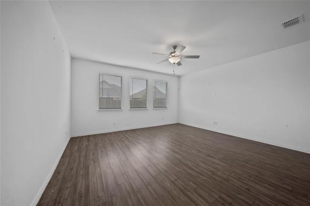 7109 Dandelion Road
