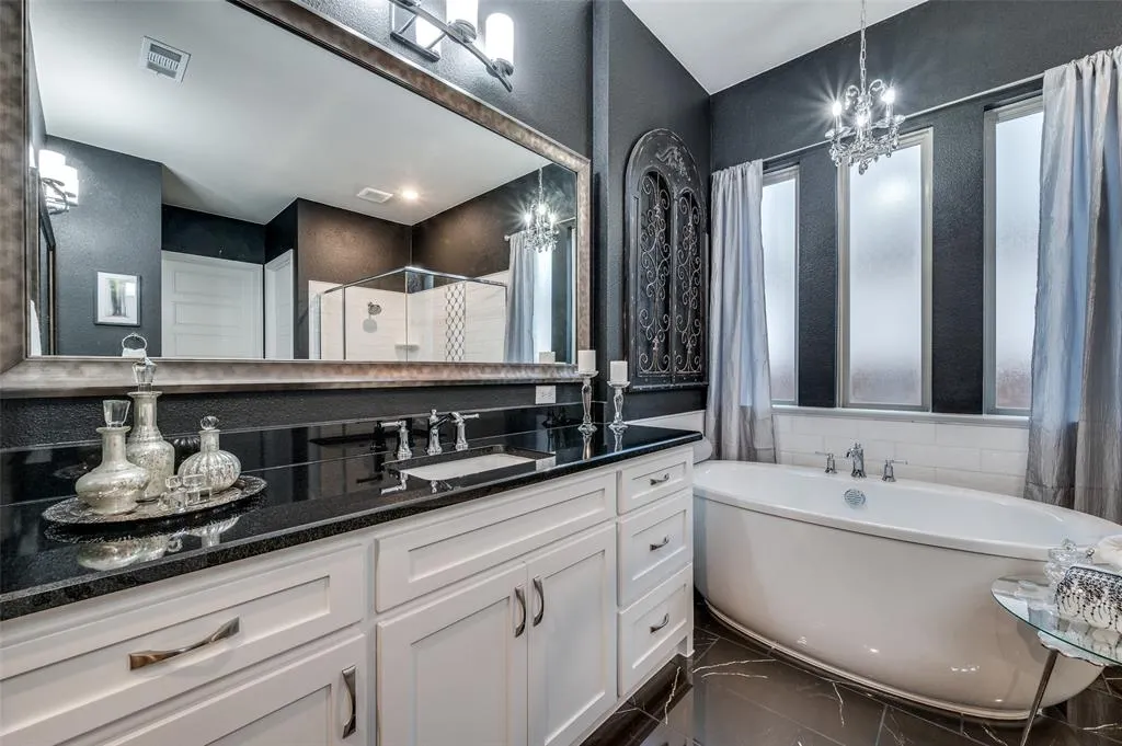 8620 Autumn Lake Trail