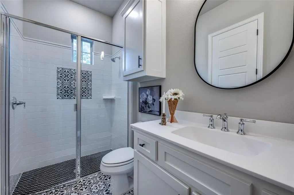 8620 Autumn Lake Trail