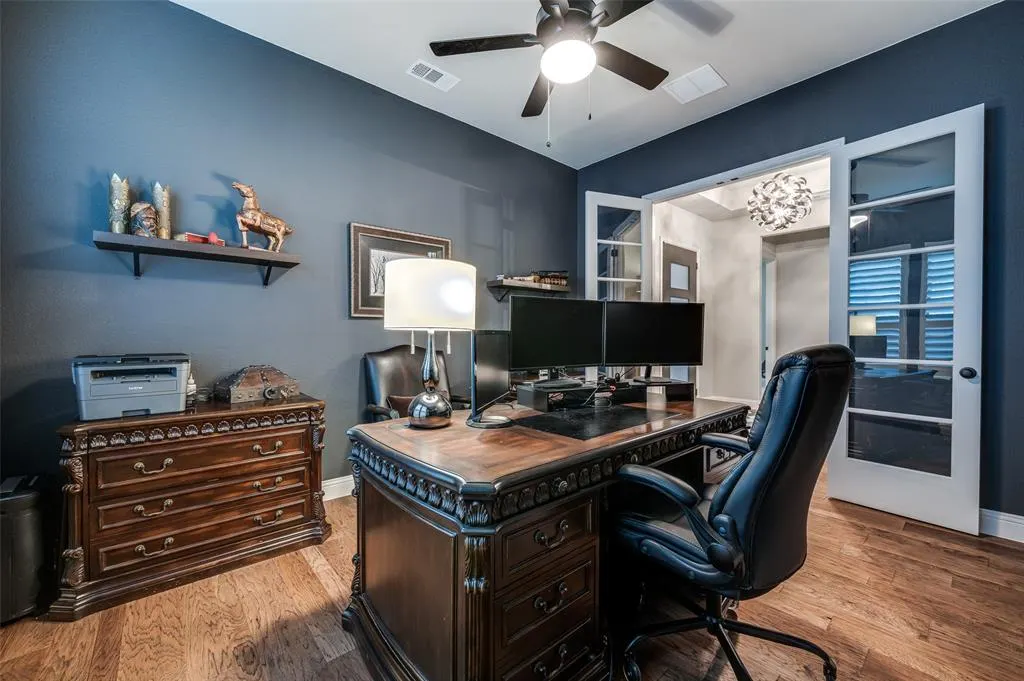 8620 Autumn Lake Trail