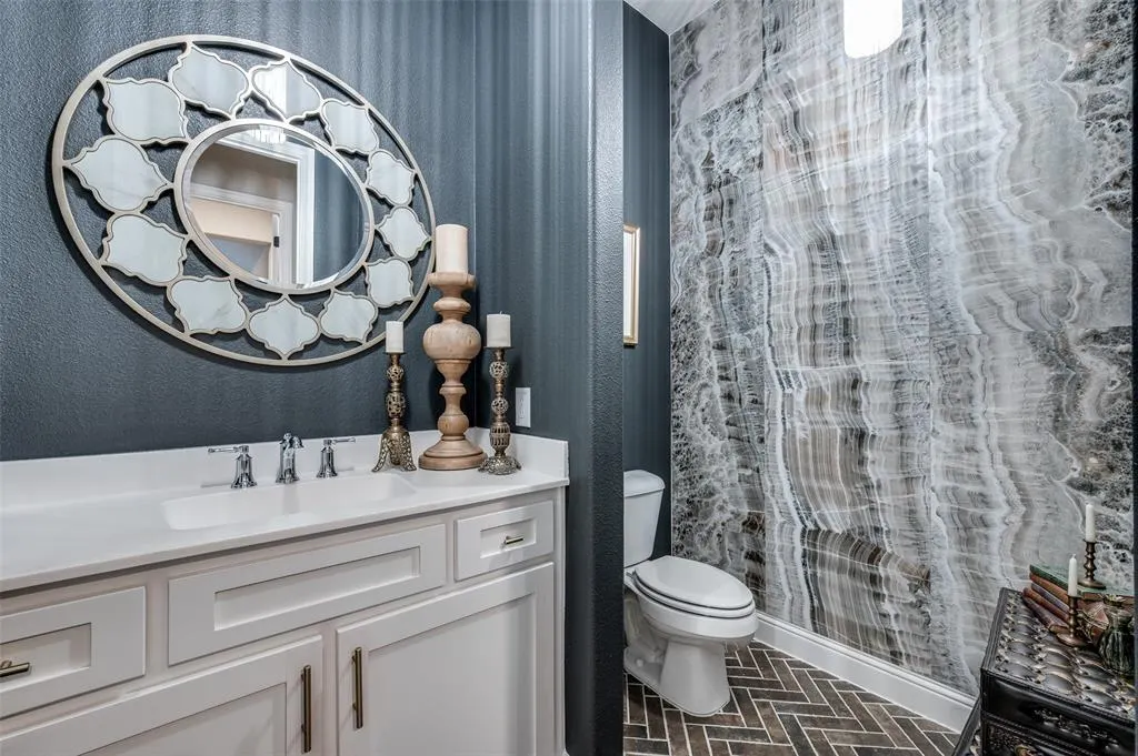 8620 Autumn Lake Trail