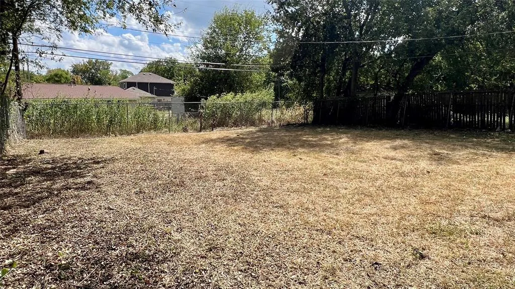 906 Cleardale Drive