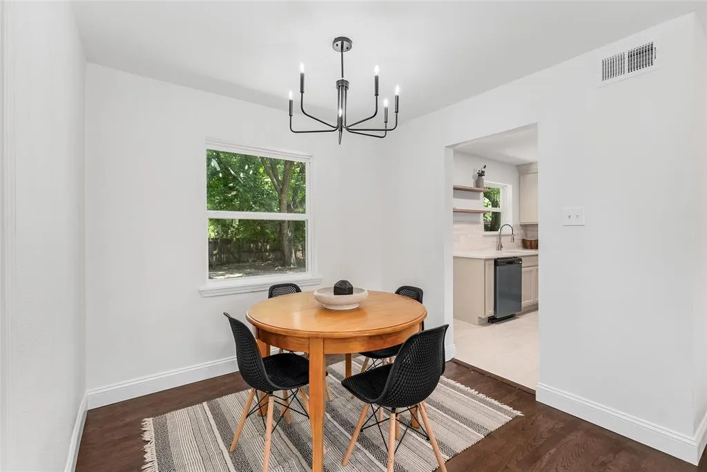 2609 Fenwick Drive
