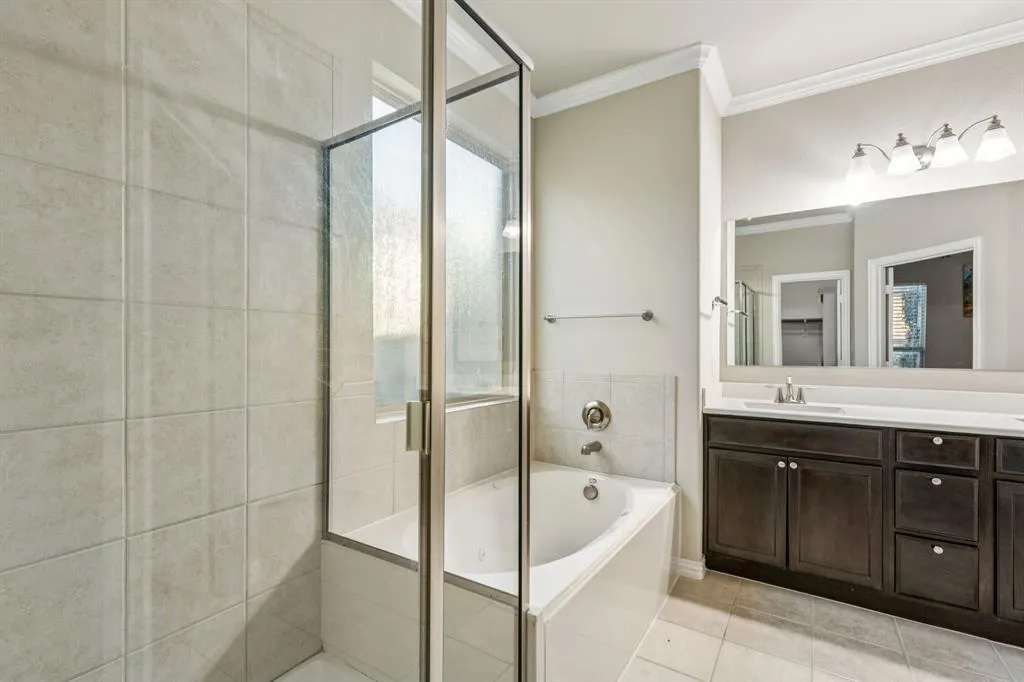 5001 Bluewater Drive