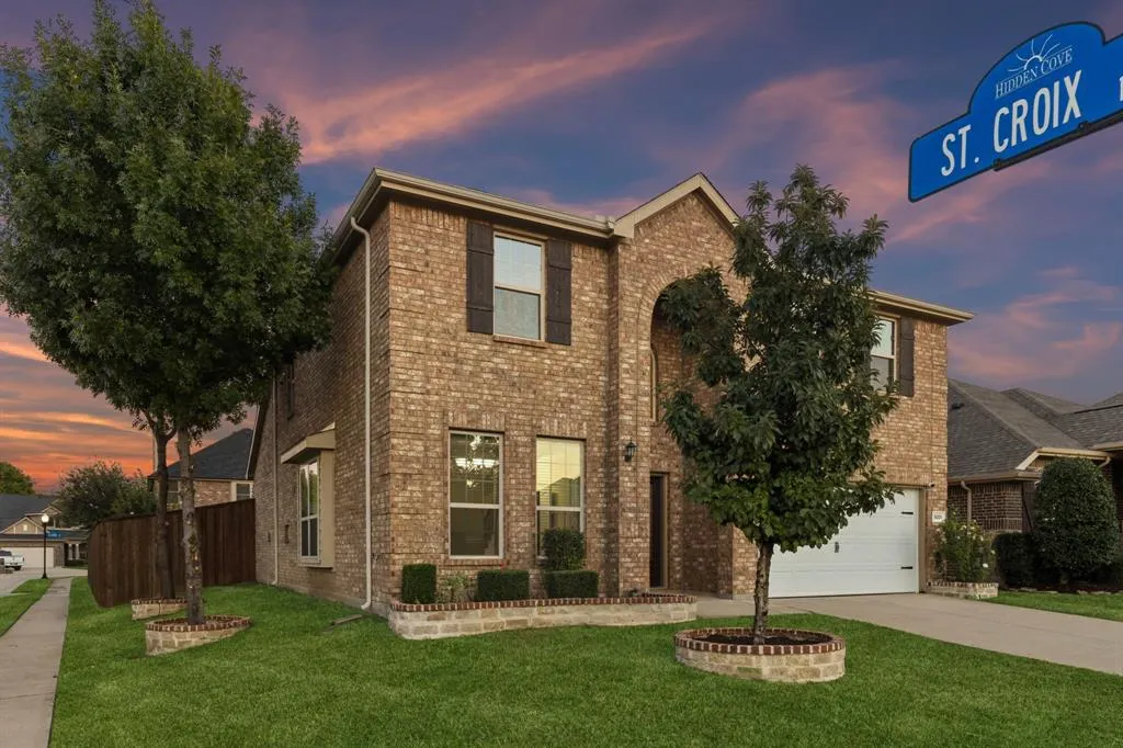 5001 Bluewater Drive