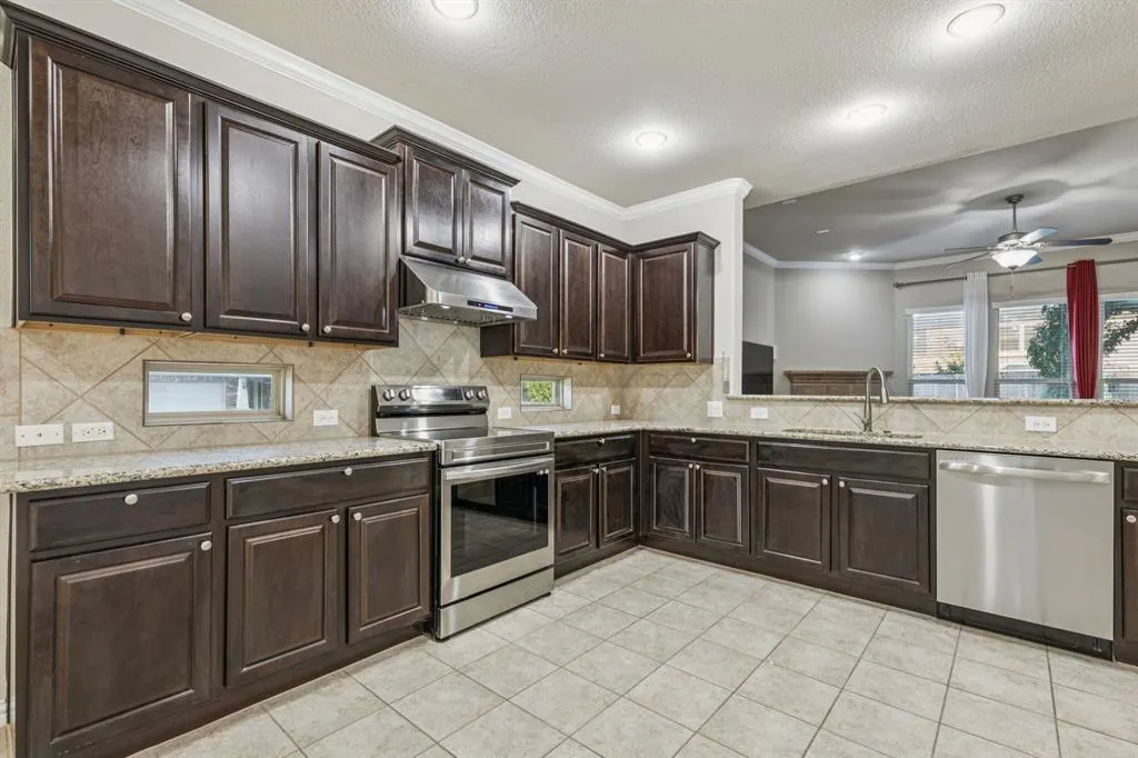 5001 Bluewater Drive