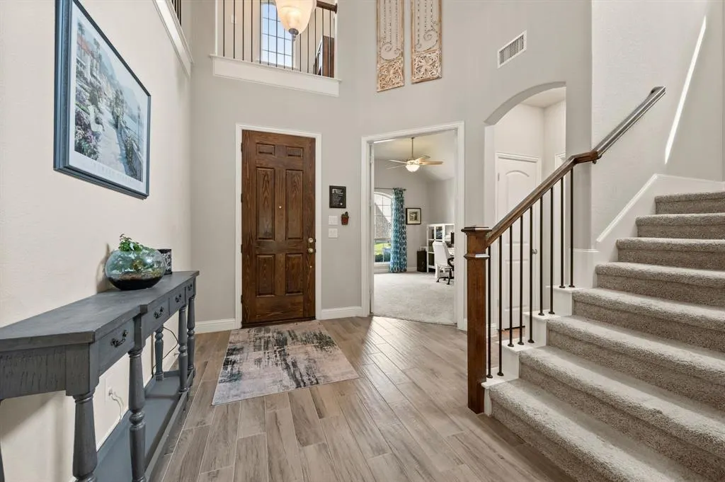 708 Parkland Drive