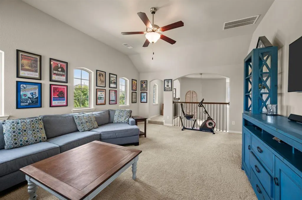 708 Parkland Drive