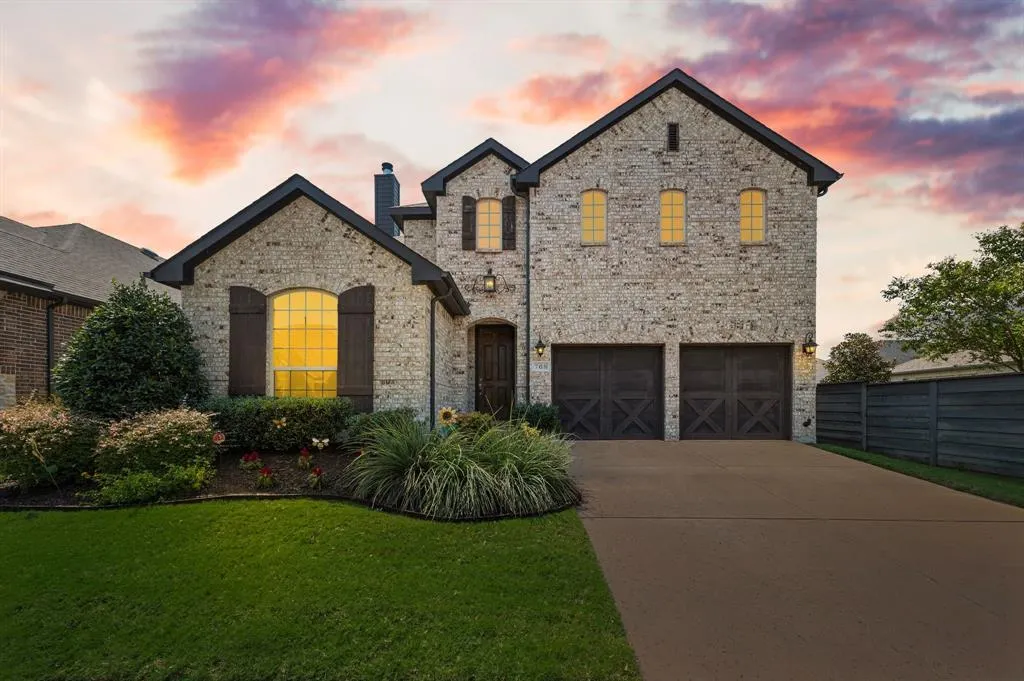 708 Parkland Drive