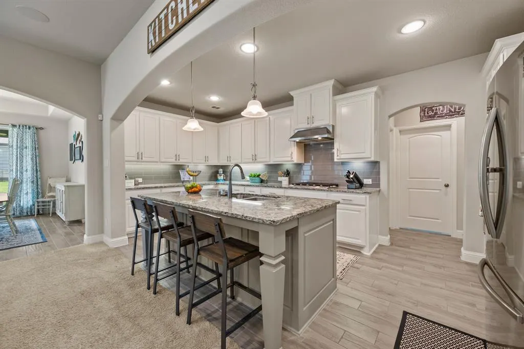 708 Parkland Drive