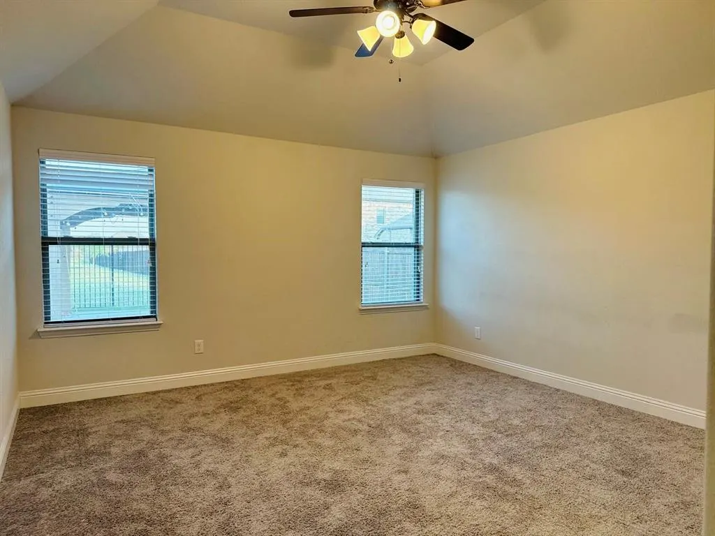 4006 Cottontail Drive