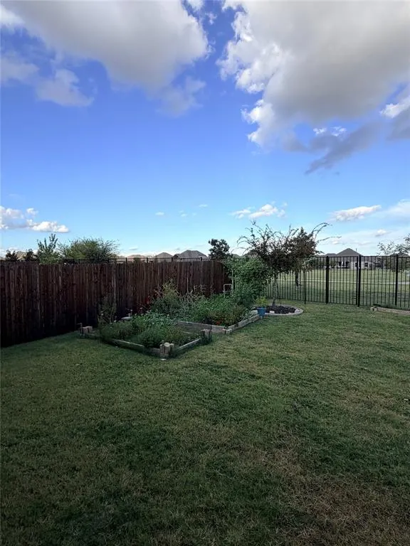 4006 Cottontail Drive