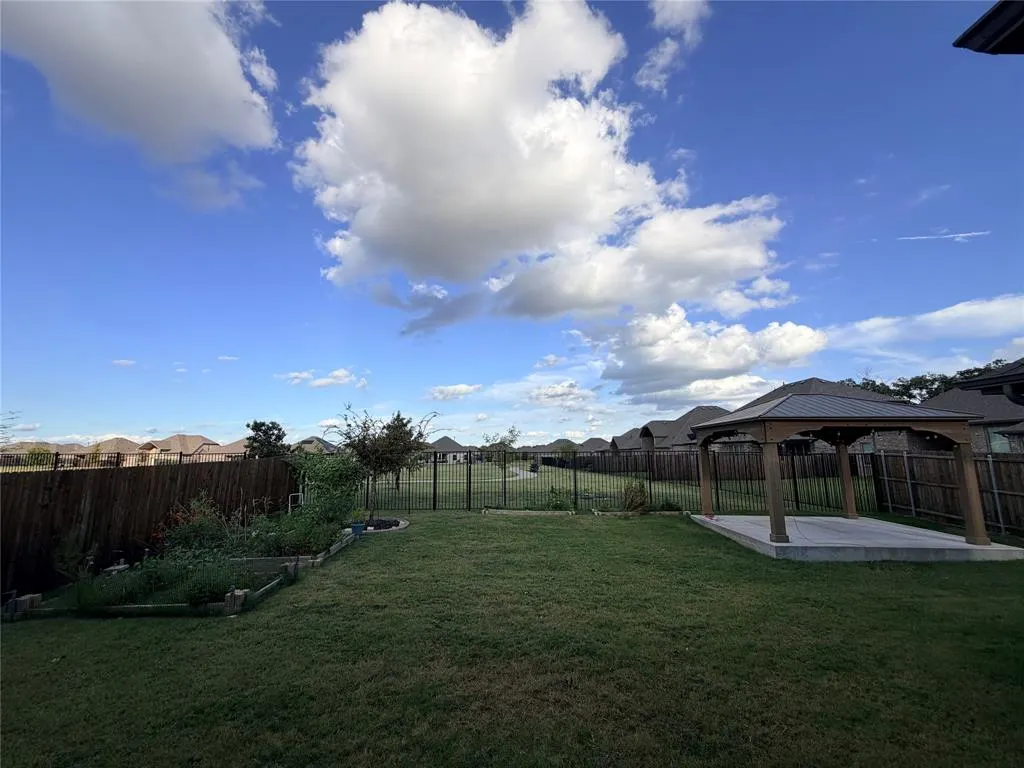 4006 Cottontail Drive