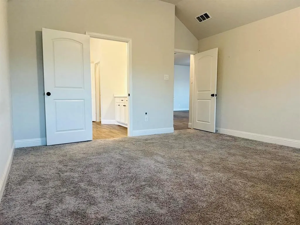 4006 Cottontail Drive