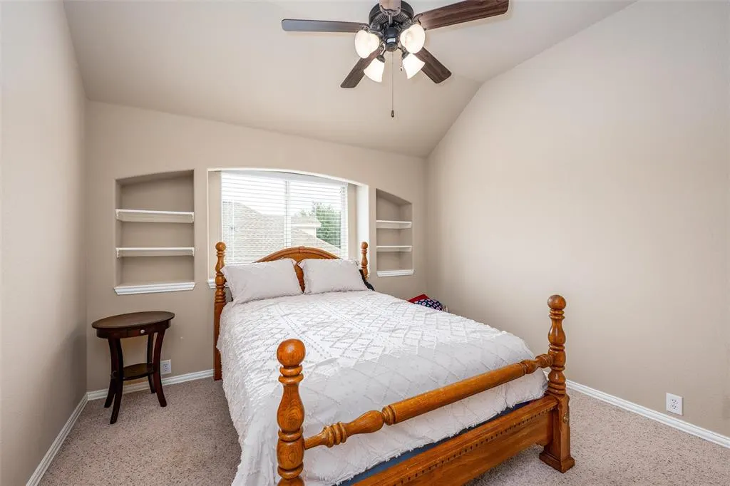 2612 Nocona Way