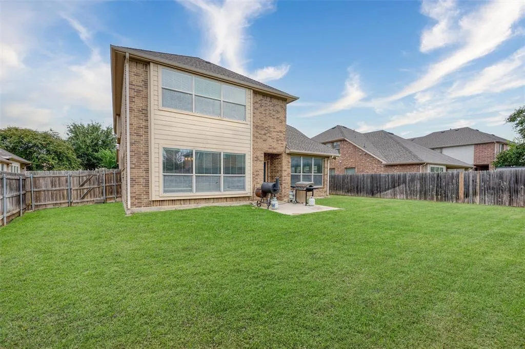 2612 Nocona Way