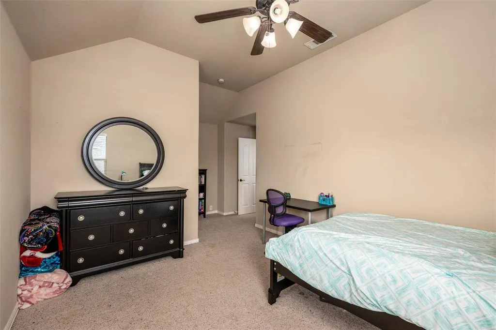 2612 Nocona Way