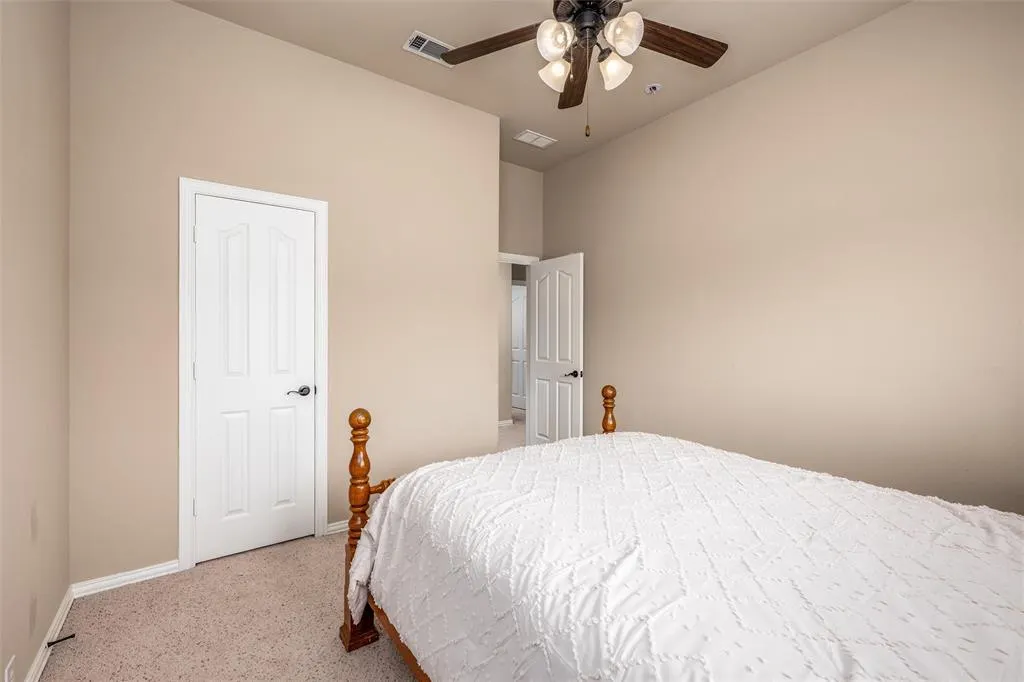 2612 Nocona Way