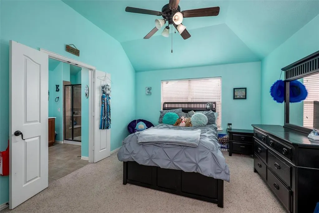 2612 Nocona Way