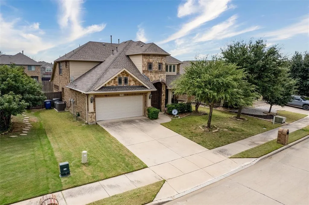 2612 Nocona Way