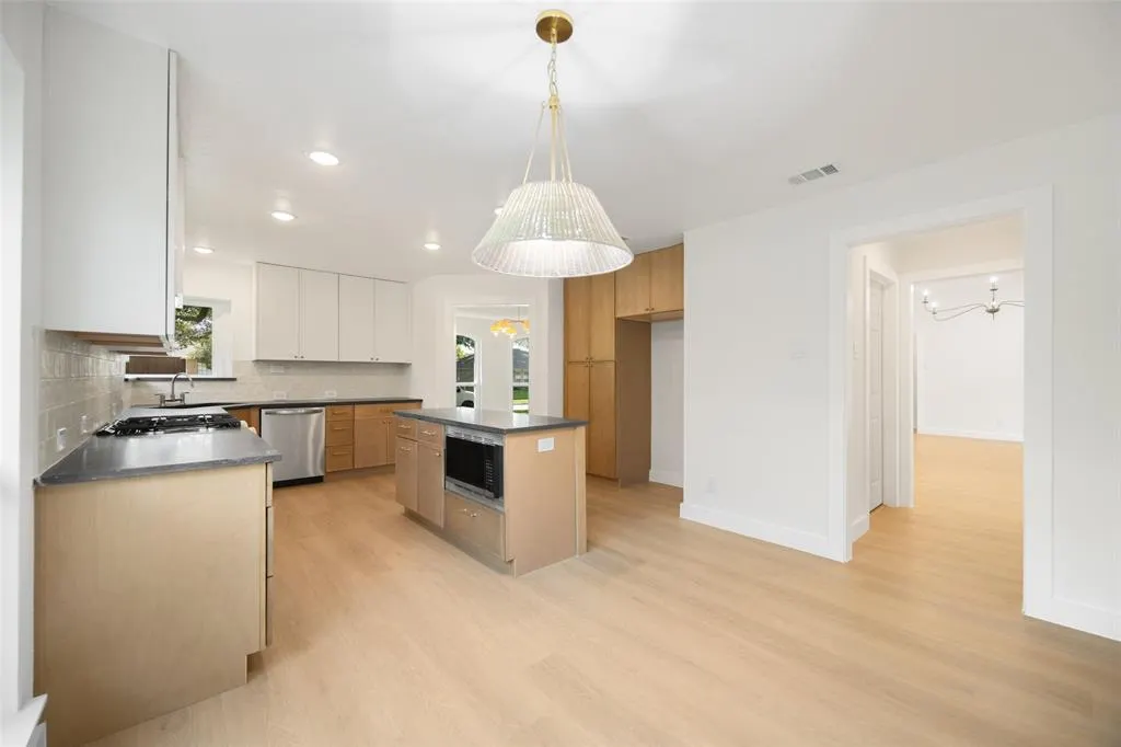 4621 Normandy Lane