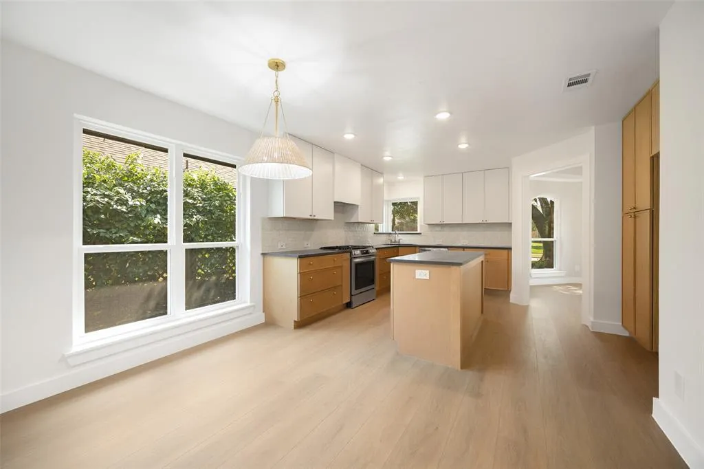 4621 Normandy Lane