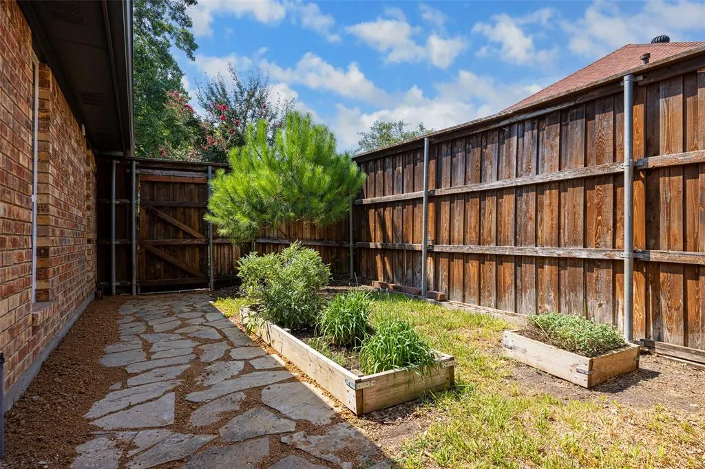 4621 Normandy Lane