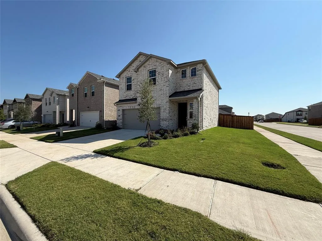 904 Santa Lucia Drive