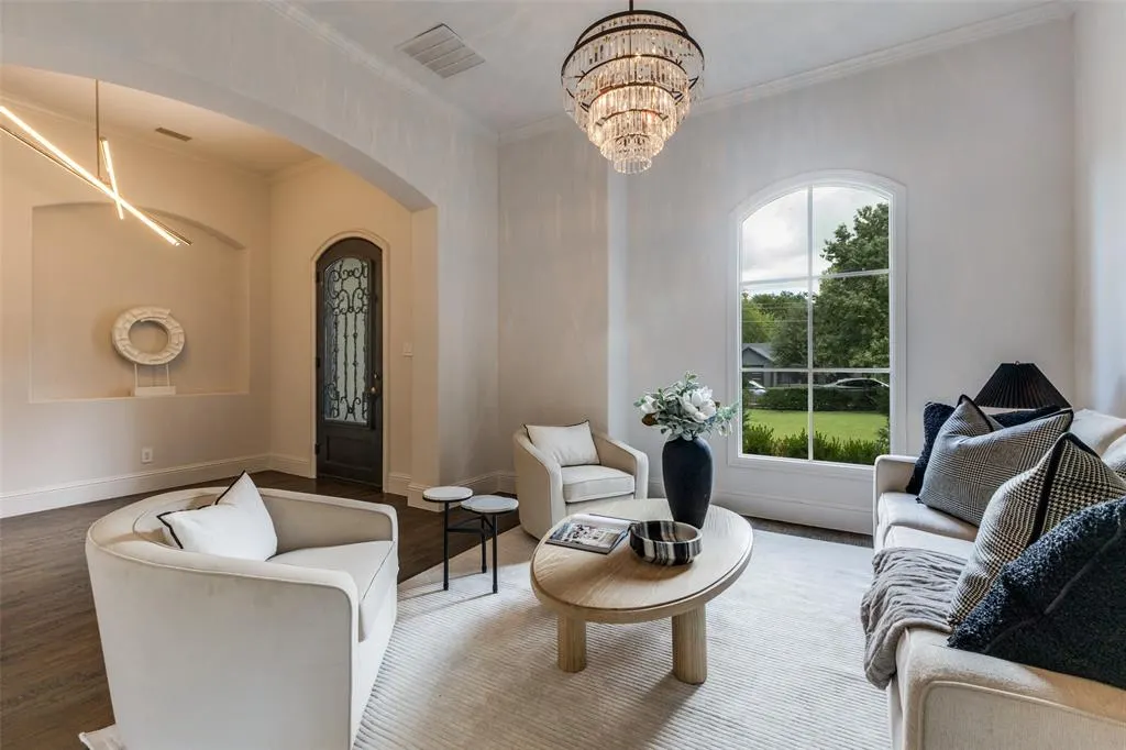 8647 Wingate Drive