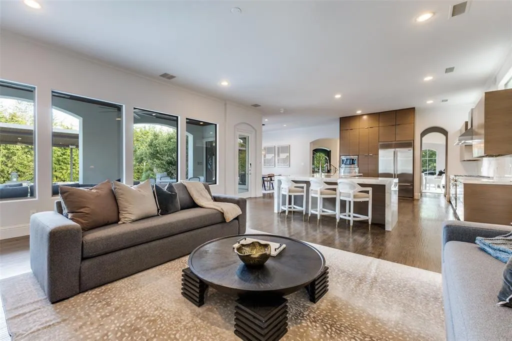 8647 Wingate Drive