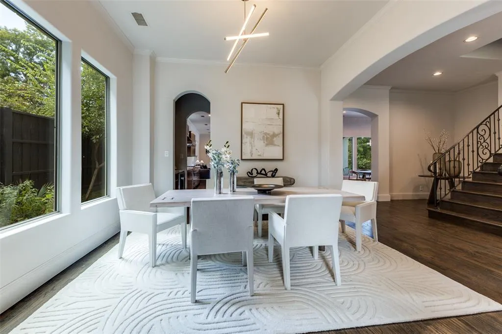 8647 Wingate Drive