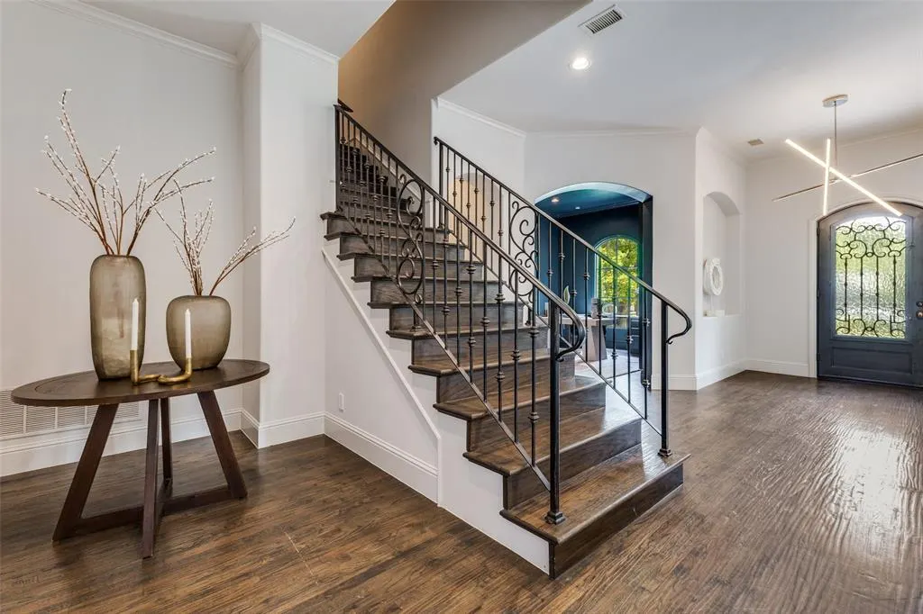 8647 Wingate Drive
