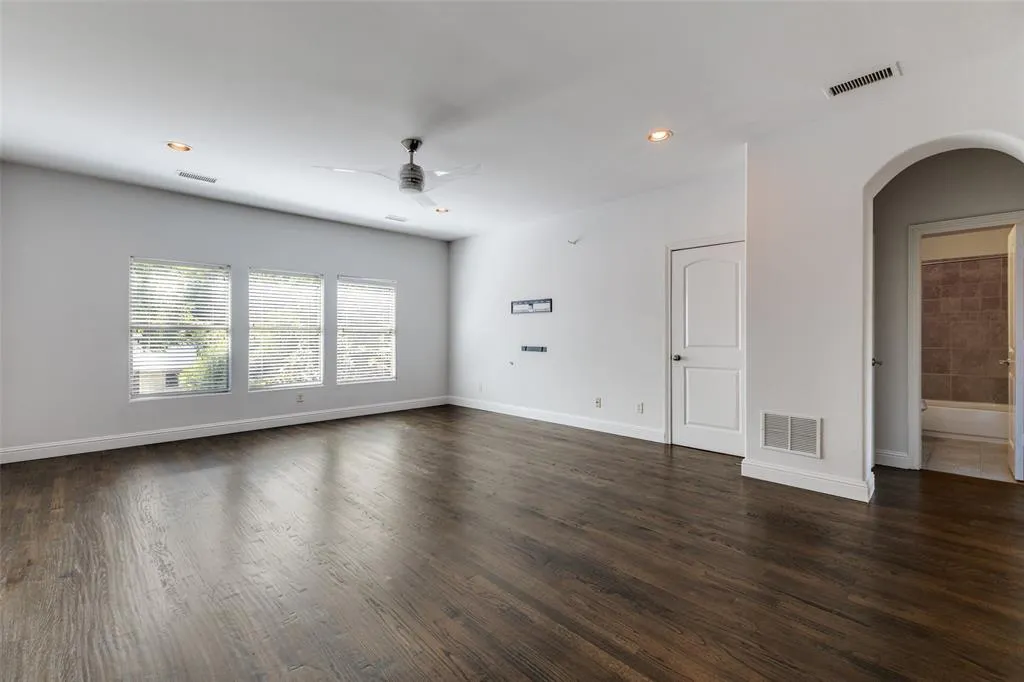 8647 Wingate Drive