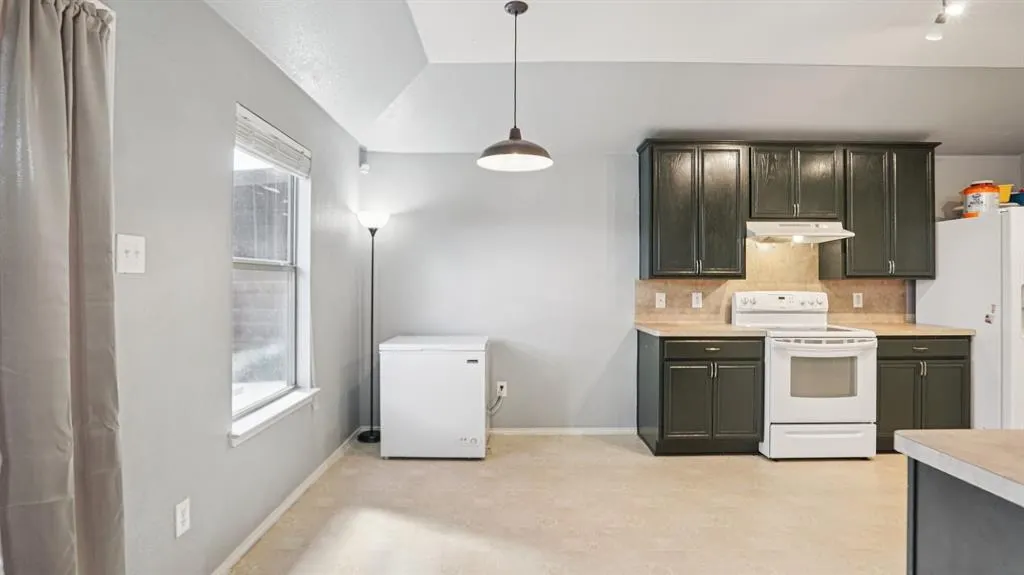 2113 Penton Linns Drive