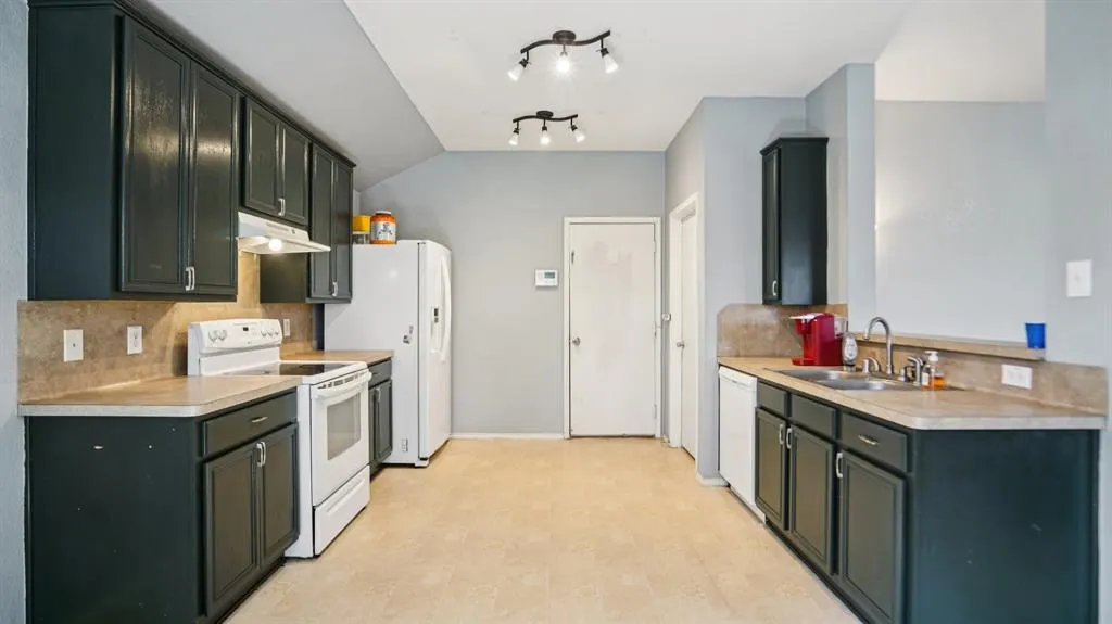 2113 Penton Linns Drive