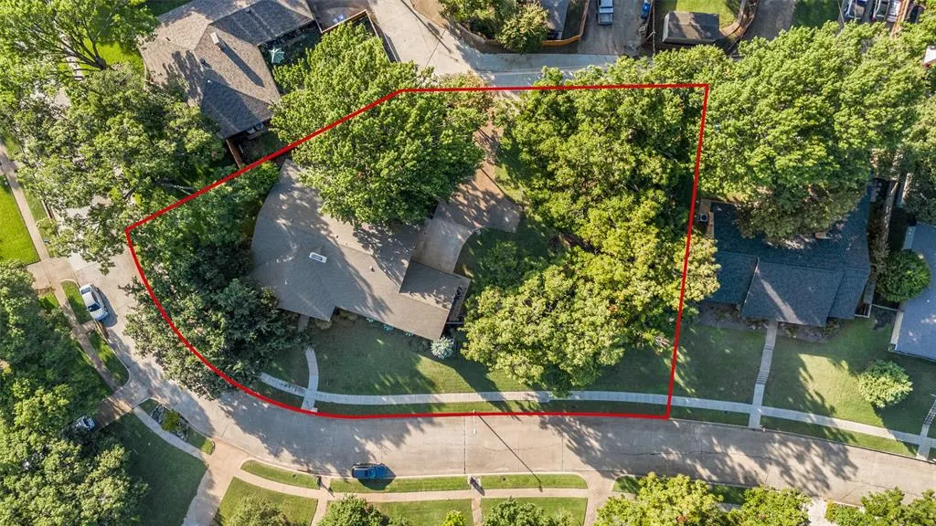 205 Westpark Drive N