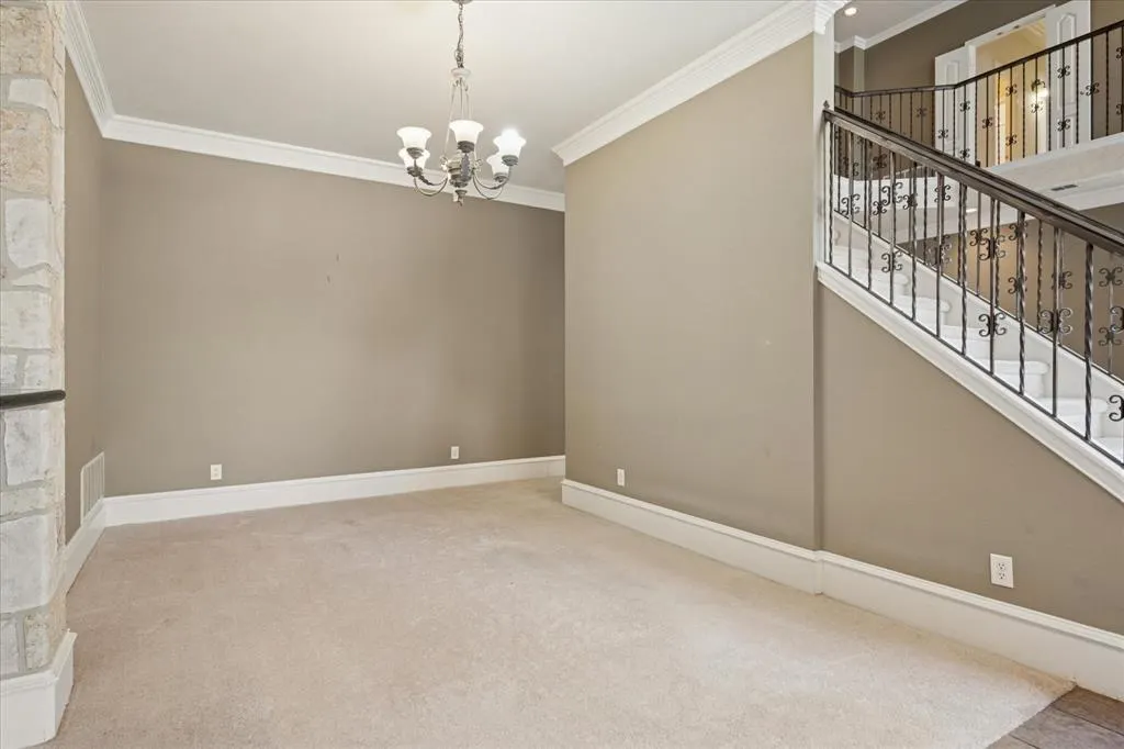 4683 Venetian Way
