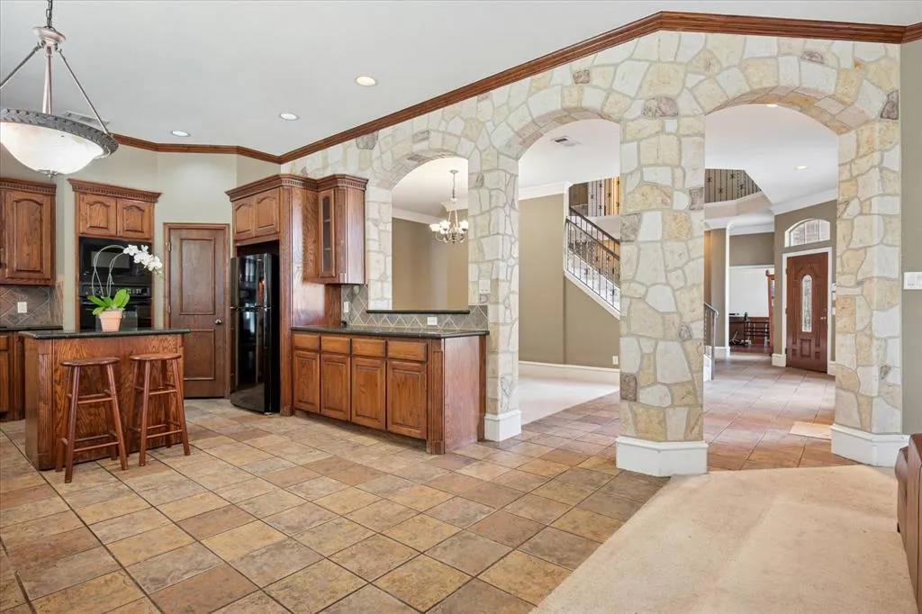 4683 Venetian Way