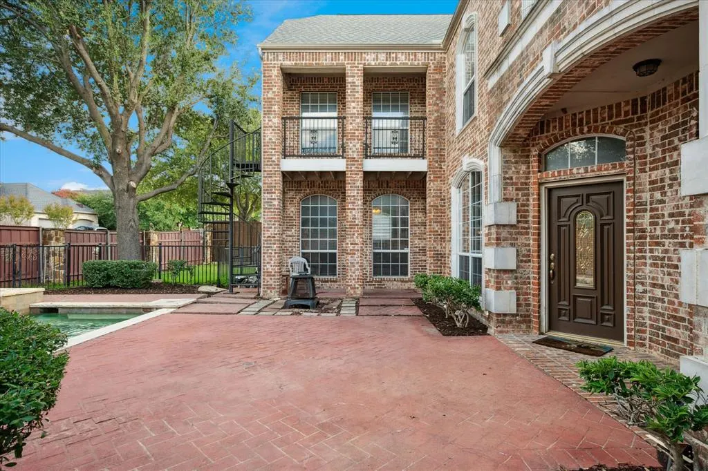 4683 Venetian Way