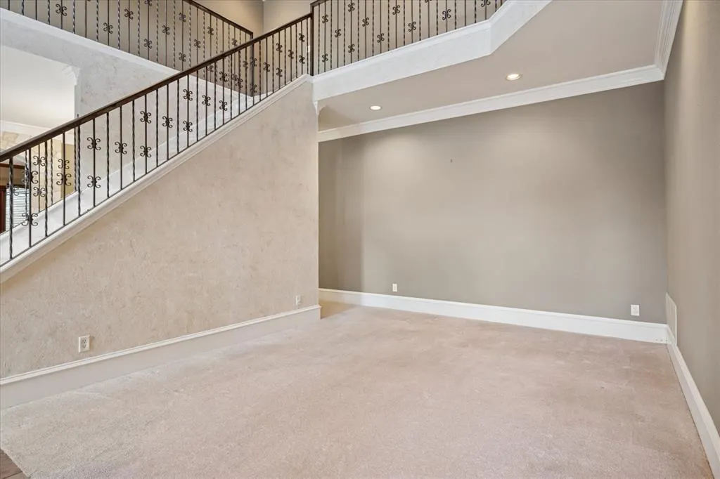 4683 Venetian Way