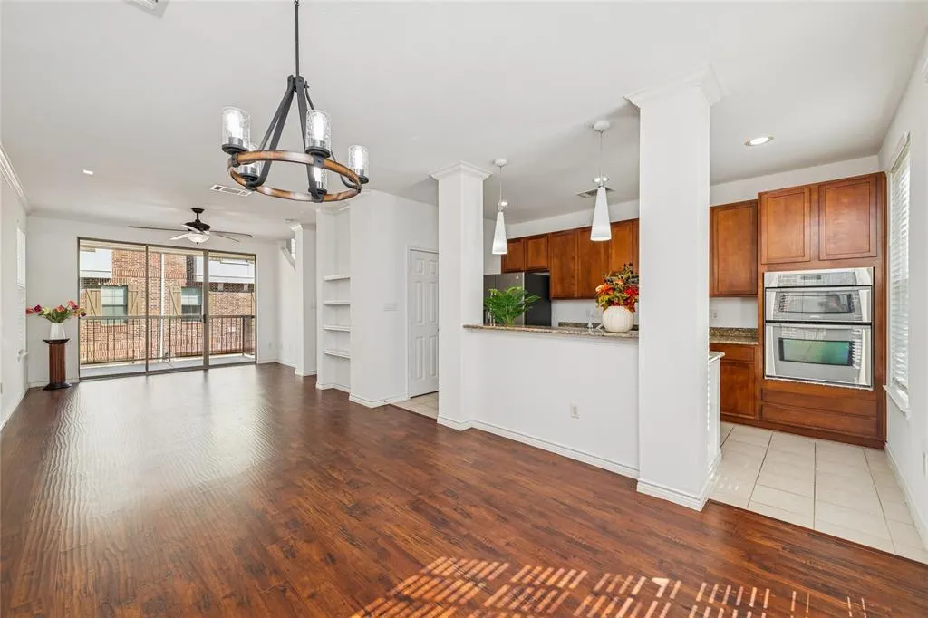 2115 Grove Park Lane