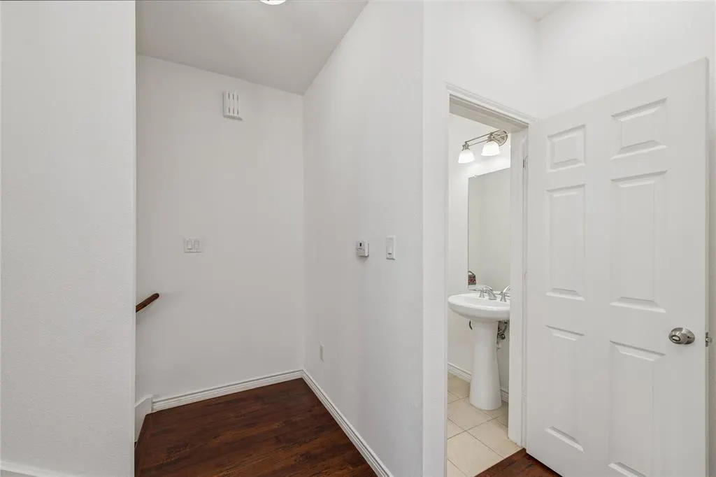 2115 Grove Park Lane