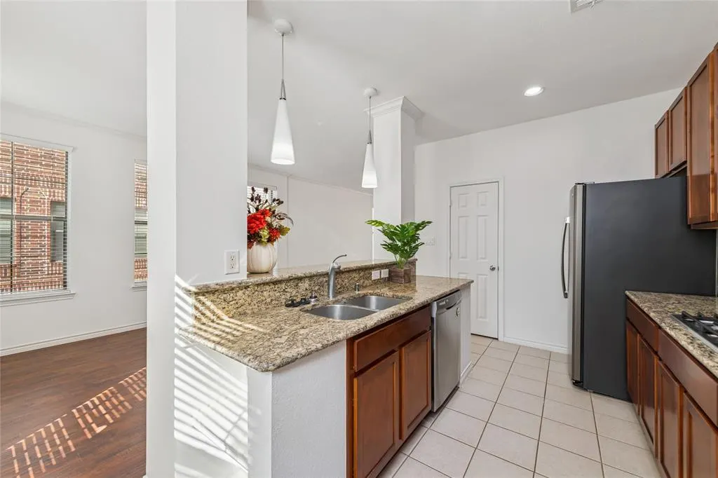 2115 Grove Park Lane